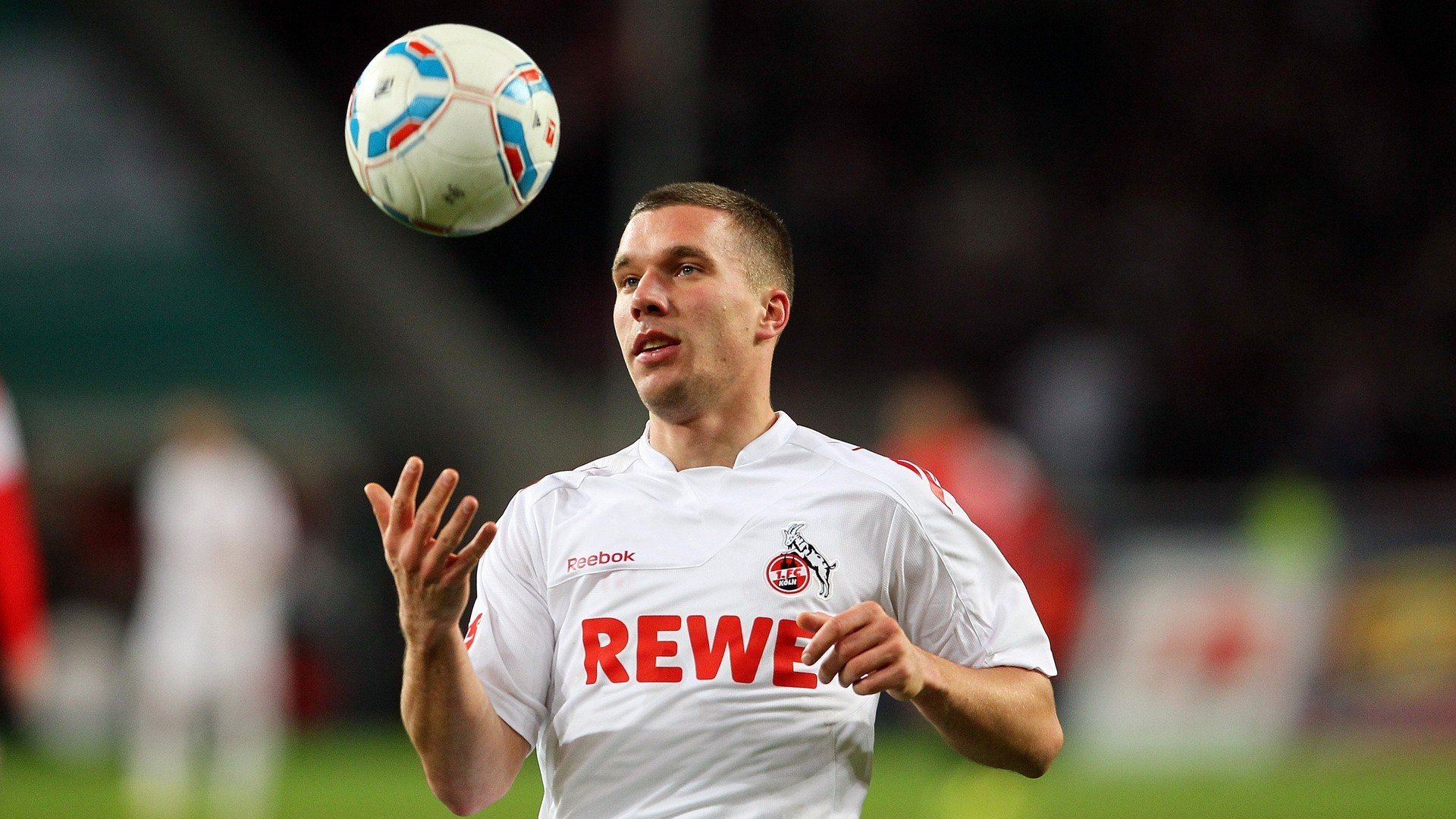 温情瞬间:南通队长失点落泪,马宁暖心安慰彰显体育人情味