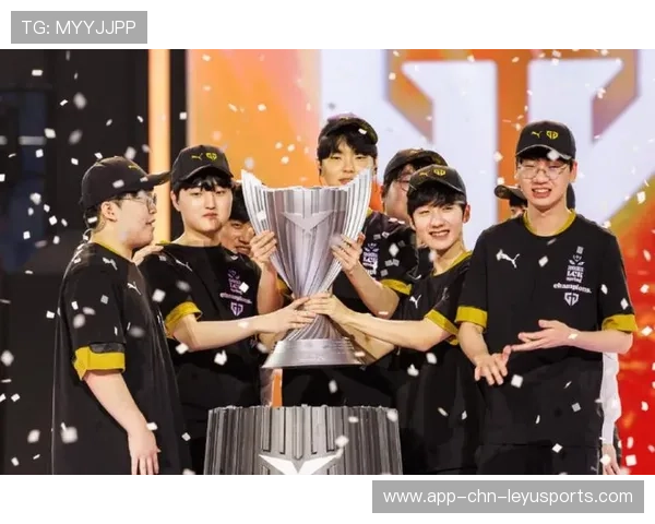 LPL队伍在训练中提升推进节奏掌控力